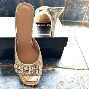 Karl Lagerfeld Paris Gold
Belita Shoes Size 7.5 (NWT)